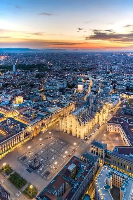Duomo Deluxe - Bilocale Moderno - Metro - Wi-F Apartment Milan